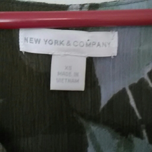 Sheer floral boho crop top - Picture 2 of 7